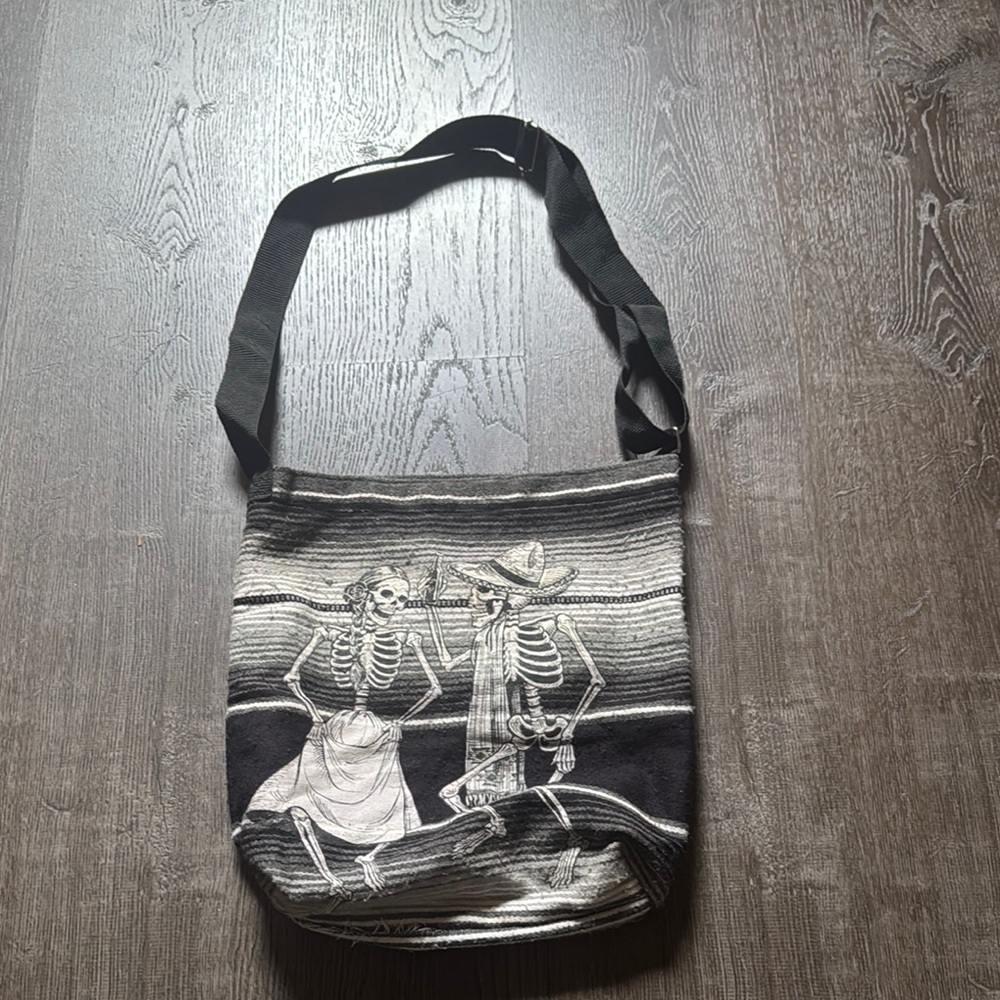 Black and White Skeleton Design Shoulder Bag